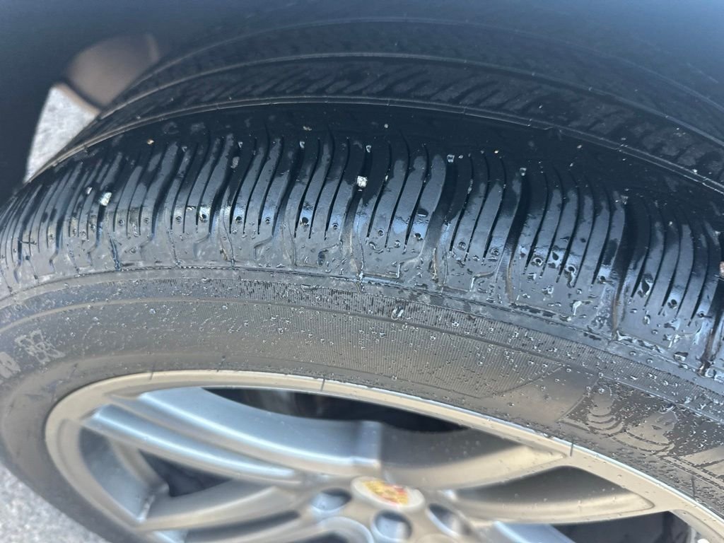 Used 2021  Porsche Base image 7