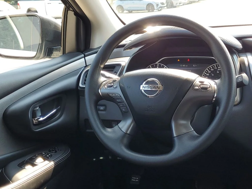 Used 2020 White Nissan S image 29