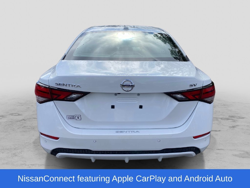 Used 2022 White Nissan SV image 4