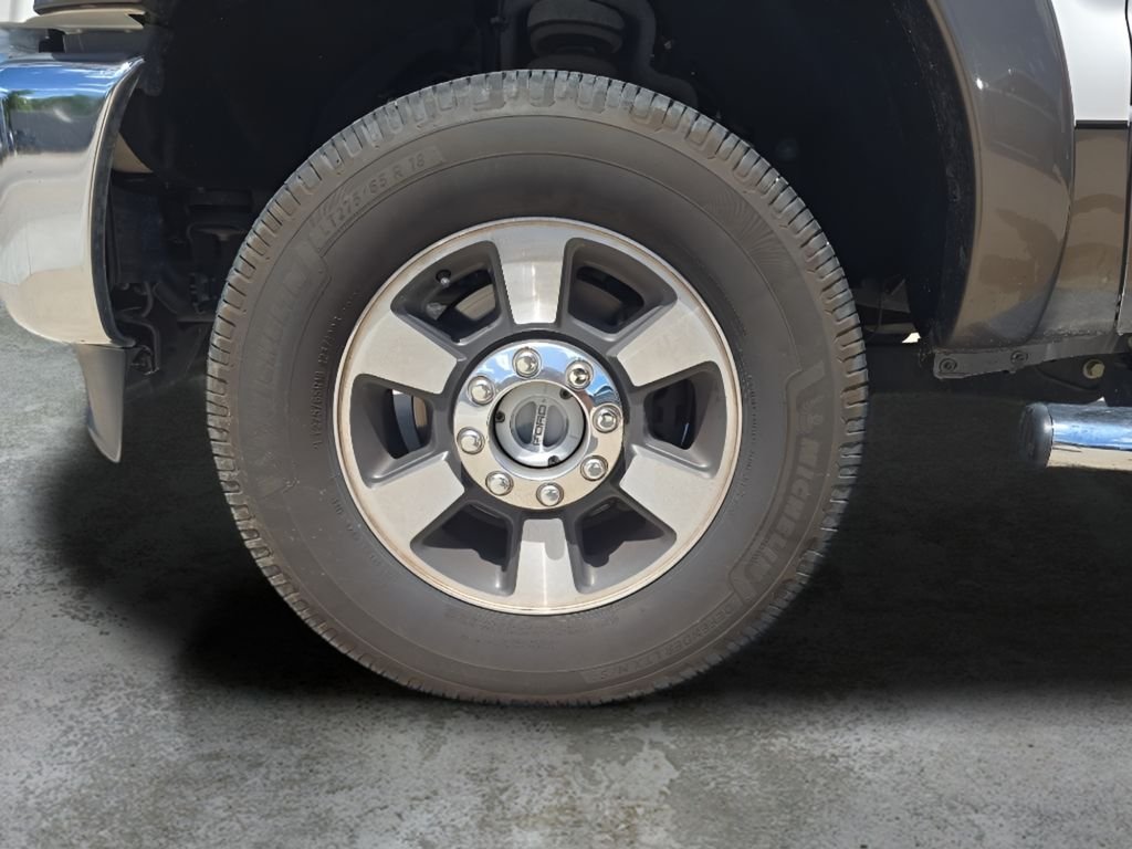 Used 2016 White Ford LARIAT image 40