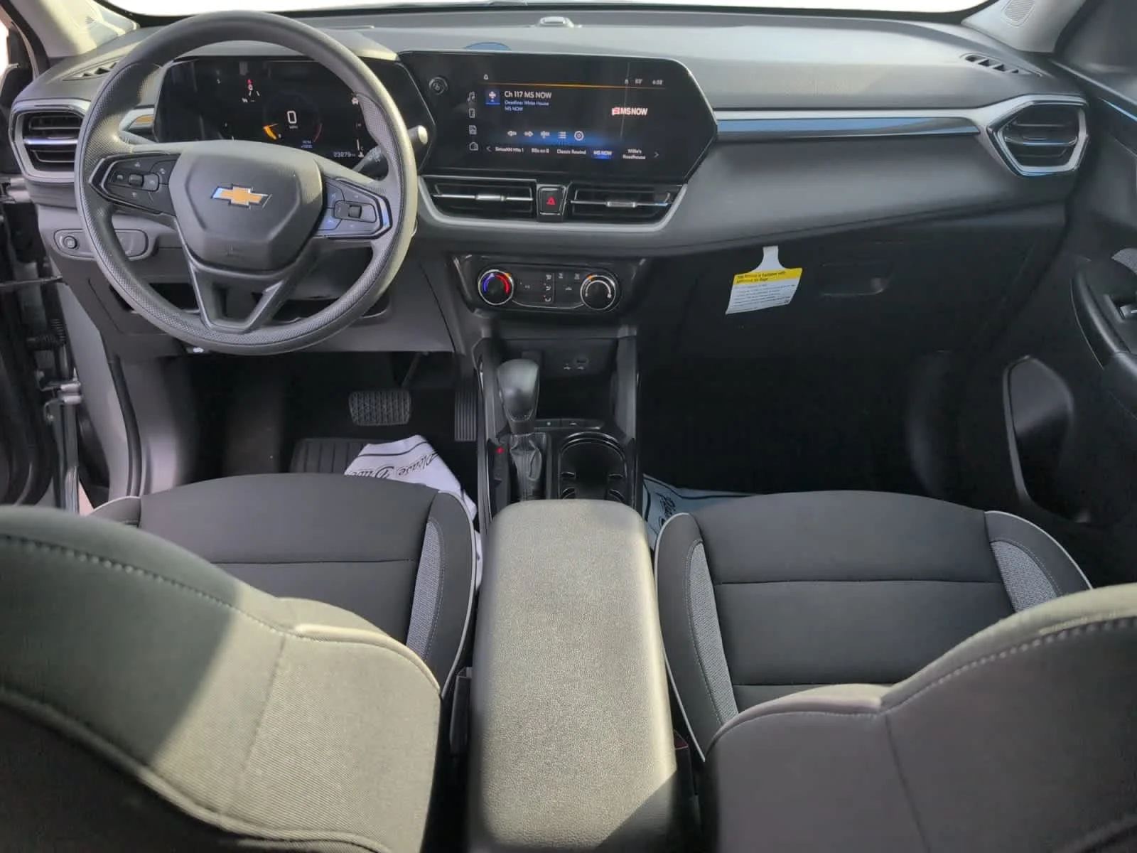 Used 2025 Sterling Gray Metallic Chevrolet LT image 21