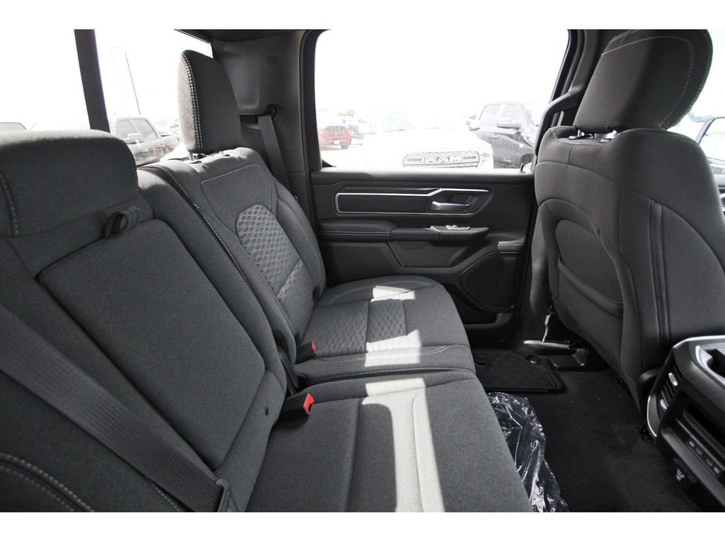 New 2026 Diamond Black Crystal Pearl-Coat Exterior Paint RAM Big Horn/Lone Star image 10