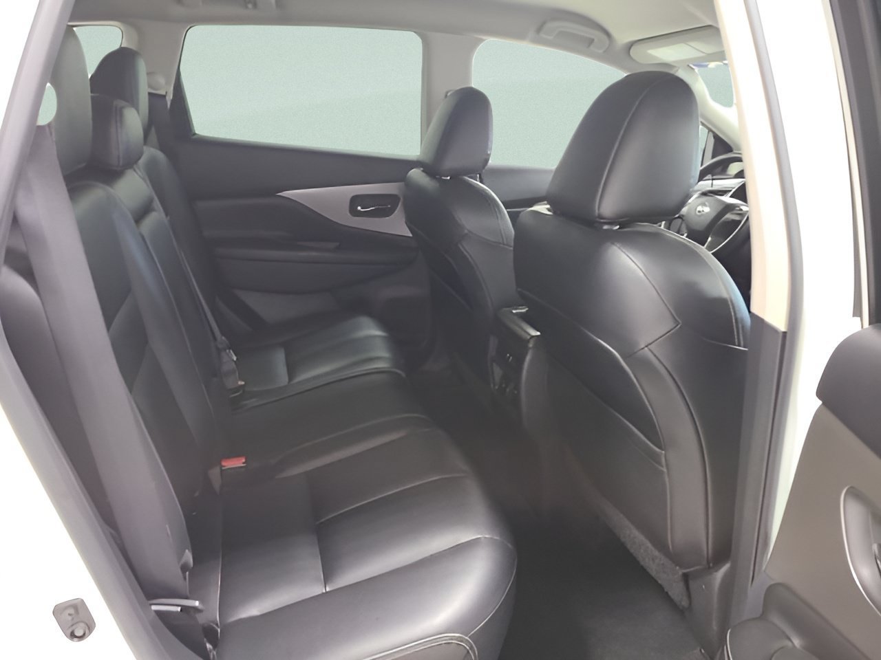 Used 2022 Pearl White Tricoat Nissan SV image 15