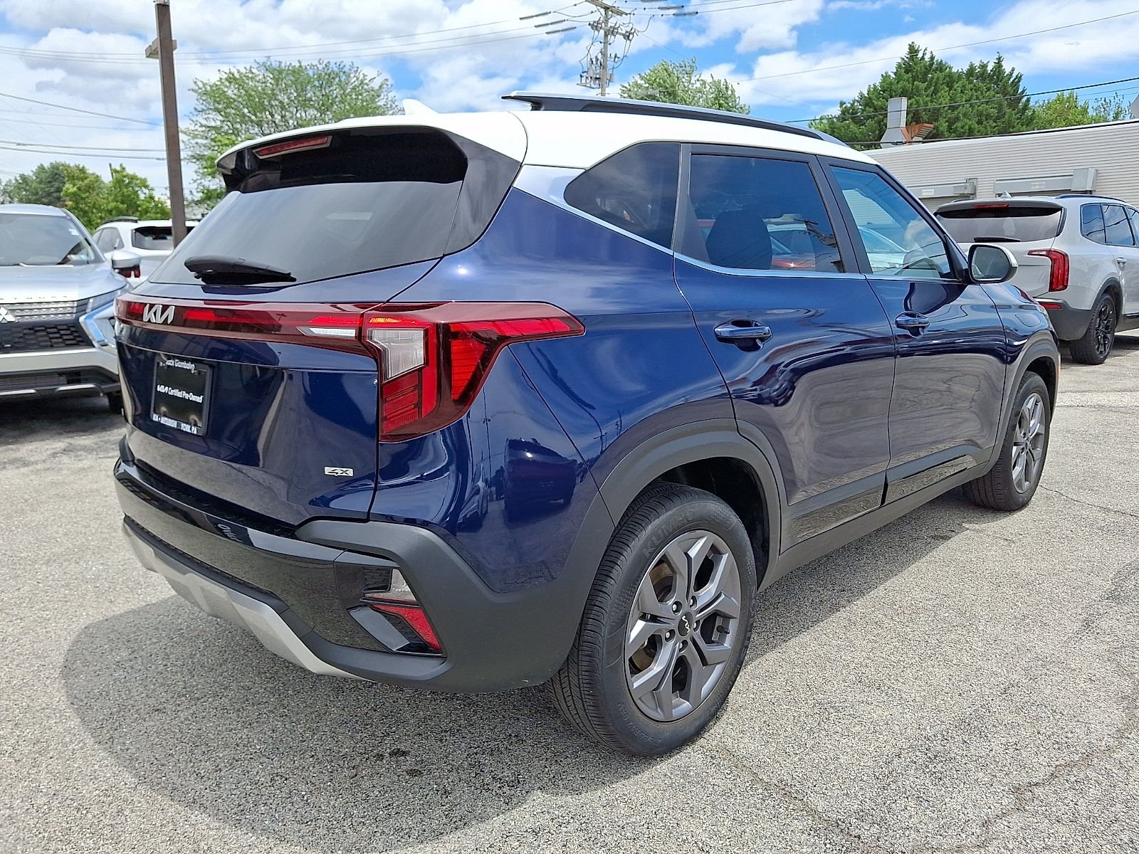 Used 2024 Blue Kia S image 7