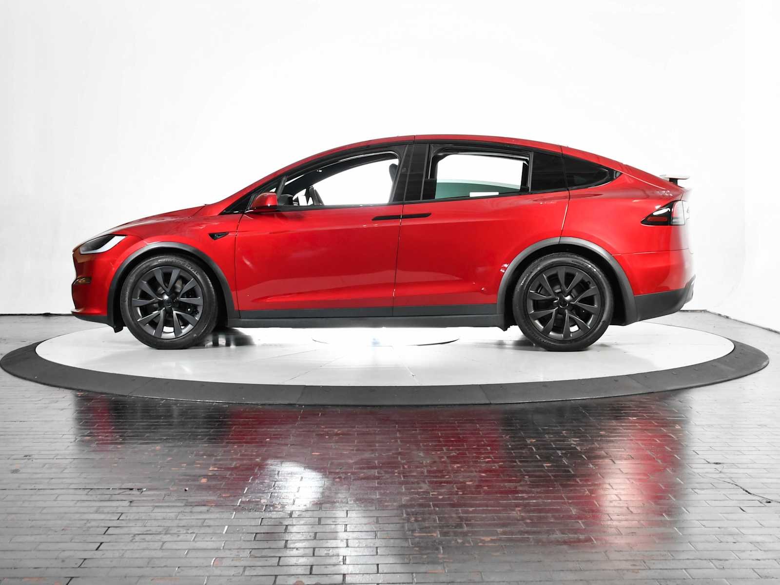 Used 2024 Tesla Model X Long Range with VIN 7SAXCDE58RF434170 for sale in Dallas, TX
