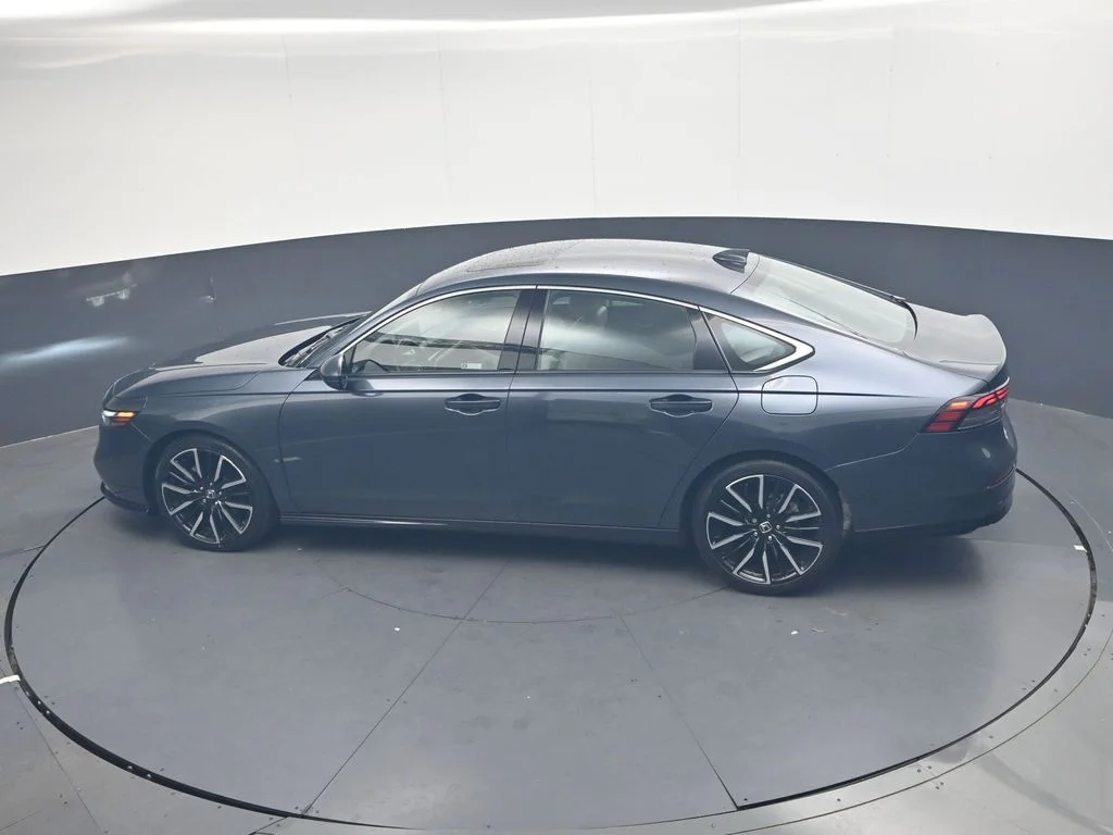 2023 Honda Accord Hybrid Touring - Photo 25