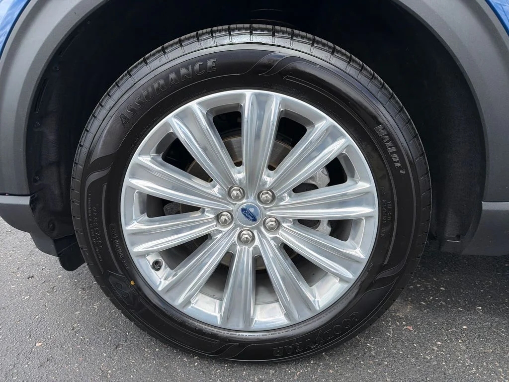 Used 2023 Blue Ford Limited image 27