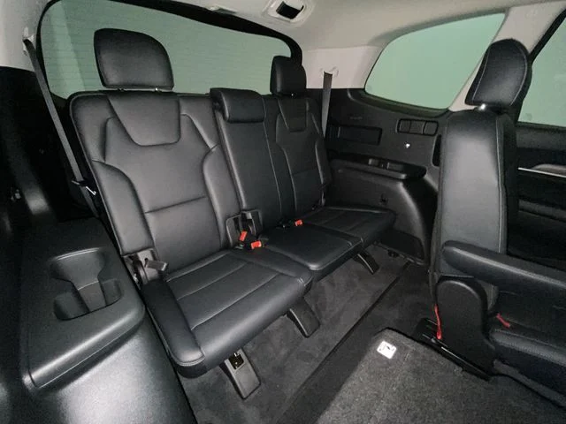Used 2022 Gray Kia EX image 24