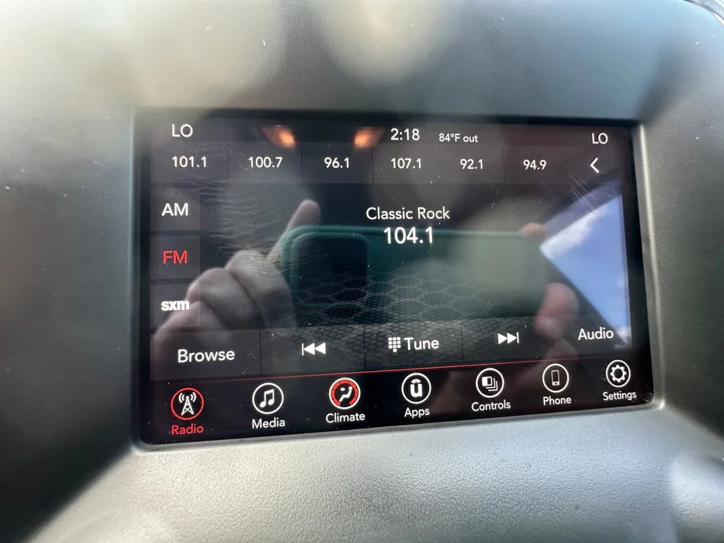 Used 2019 Silver Dodge SXT image 20