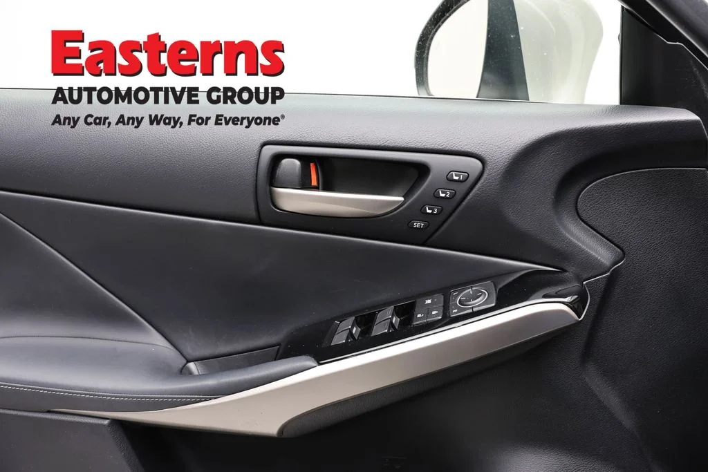 Used 2019 Silver Lexus 300 image 15