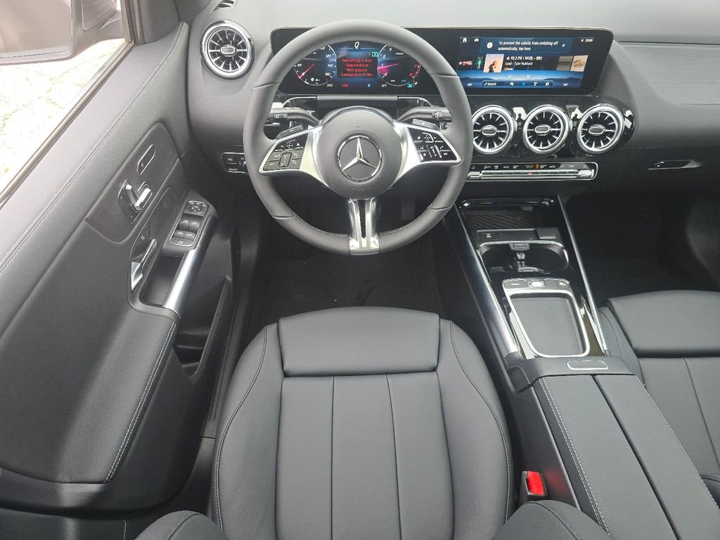 New 2026 Mountain Grey Metallic Mercedes-Benz GLA 250 image 24