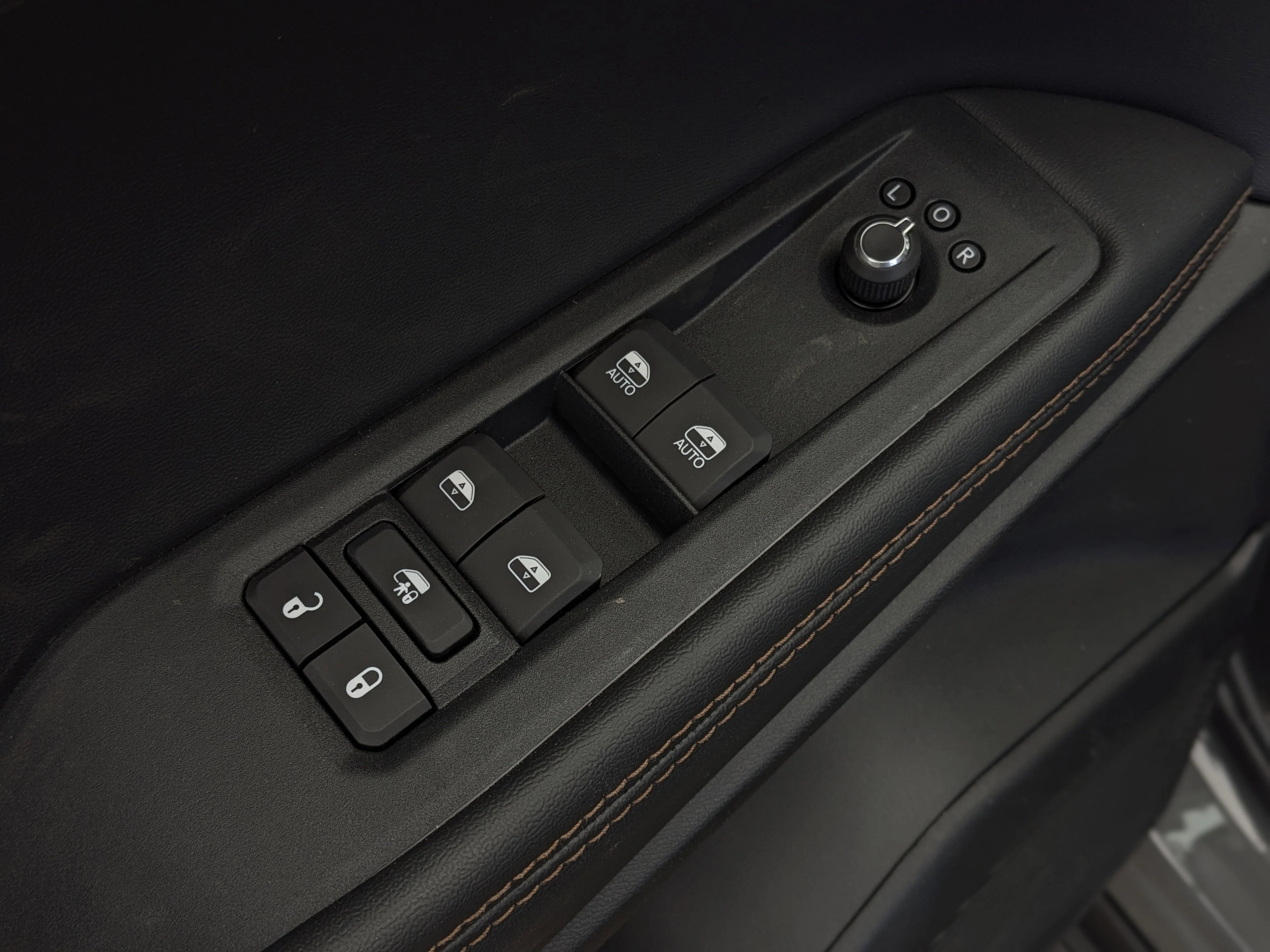 New 2026 Grey Jeep Limited - Preferred Package 23G  - Mopar Interior Protection Pckge-  Pano Sunroof image 10