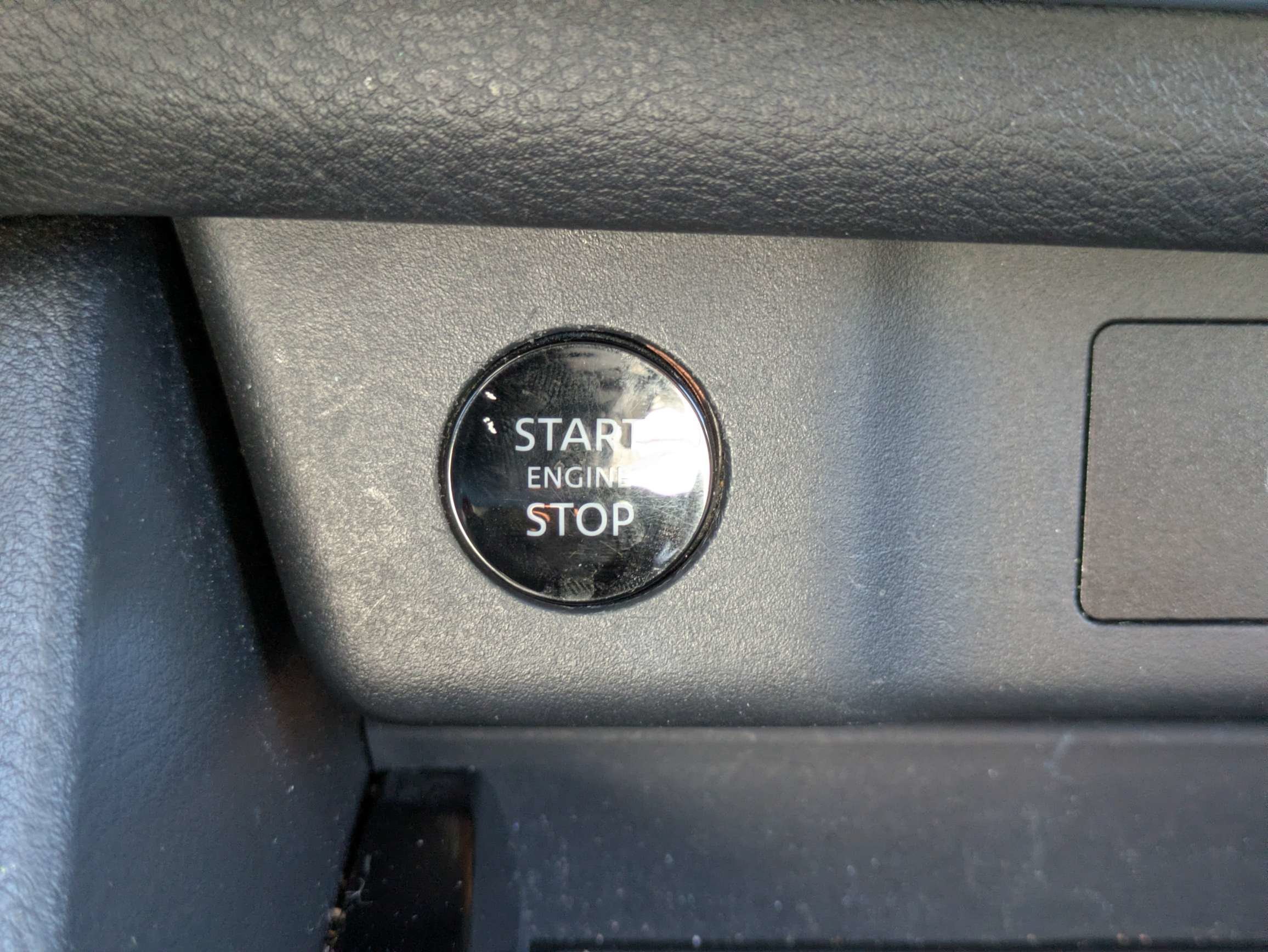 Used 2025  Nissan SV image 24
