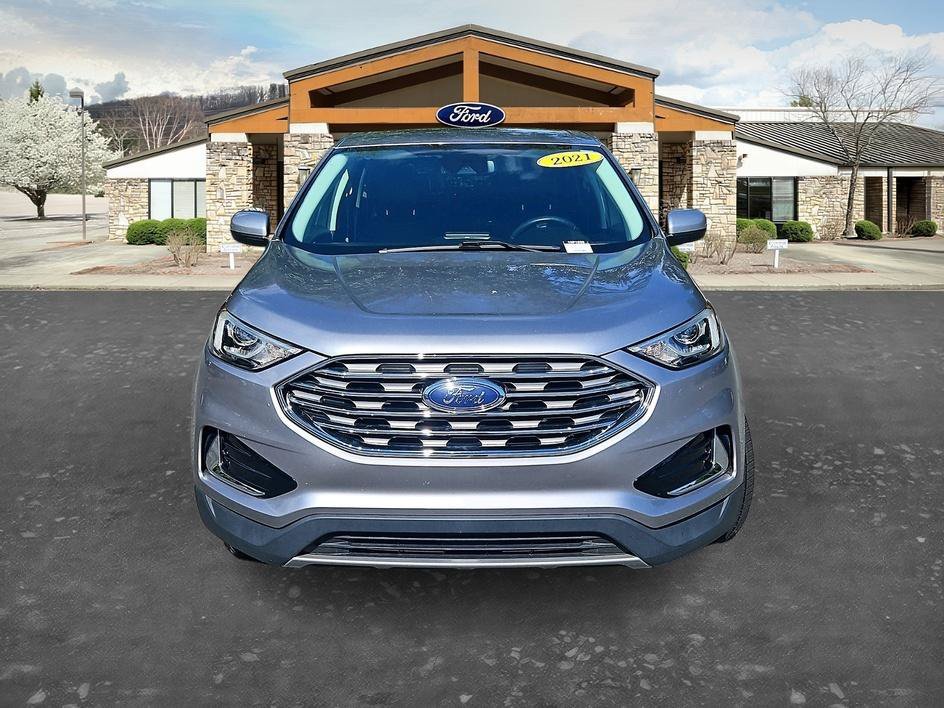 Used 2022 Silver Metallic Ford SEL image 2