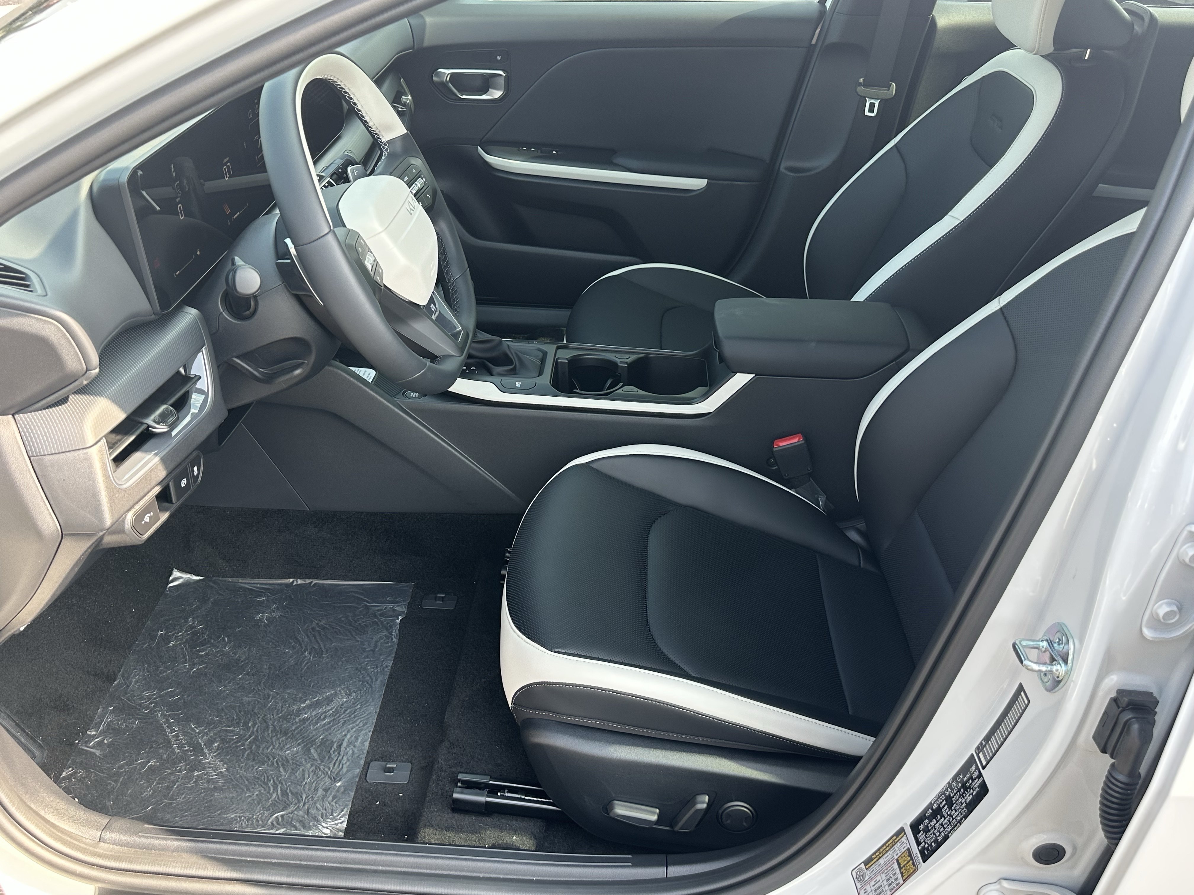 New 2026 Snow White Pearl Kia GT-Line image 10