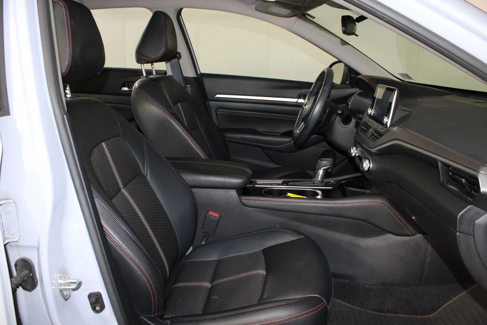 Used 2023 Gray Nissan 2.5 SR image 16