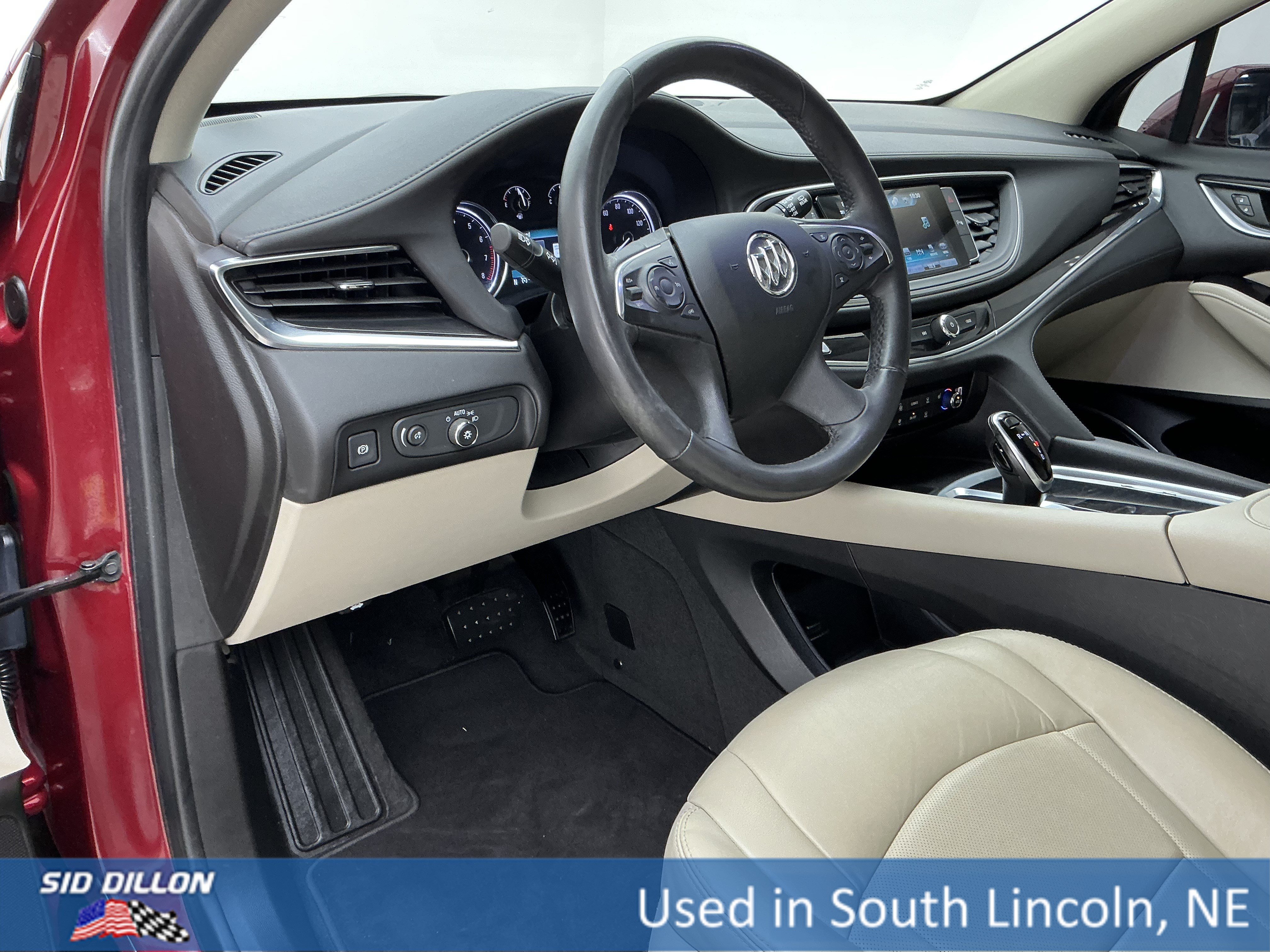 Used 2019 Red Quartz Tintcoat Buick Essence image 16
