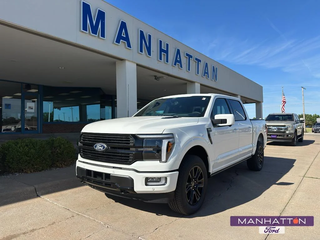 New 2026 Star White Metallic Tri-Coat Ford Platinum® image 1