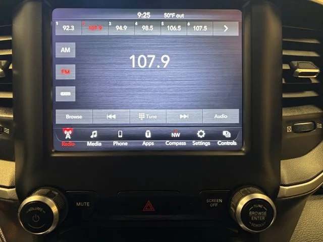 Used 2019 Silver Ram Big Horn/Lone Star image 19