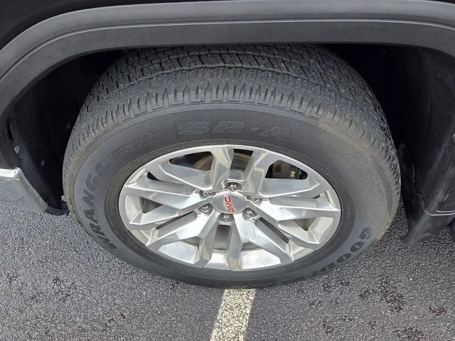 Used 2019 Black GMC SLT image 10