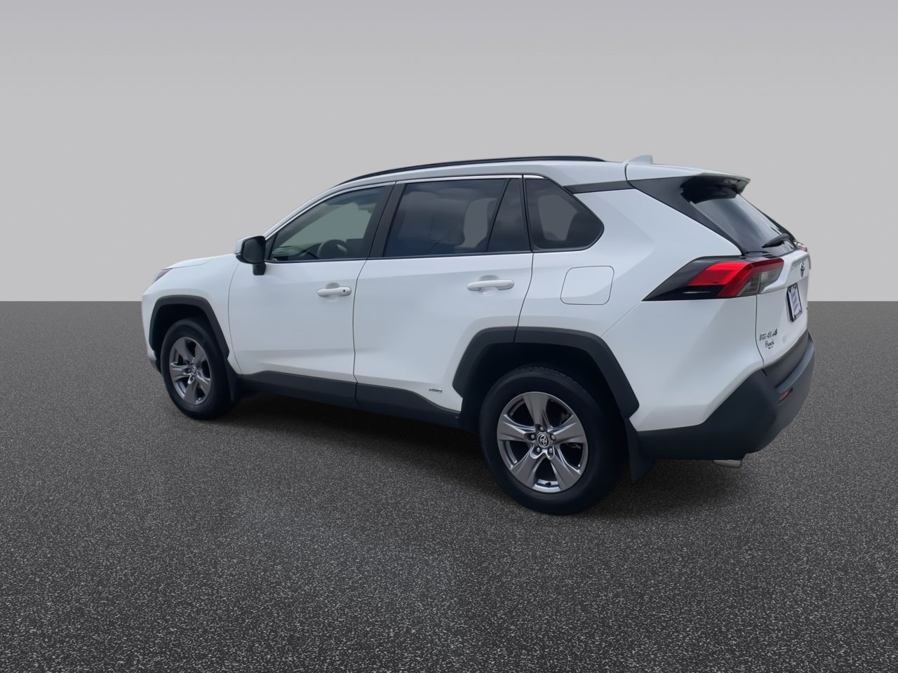 Used 2022 White Toyota Hybrid LE image 6