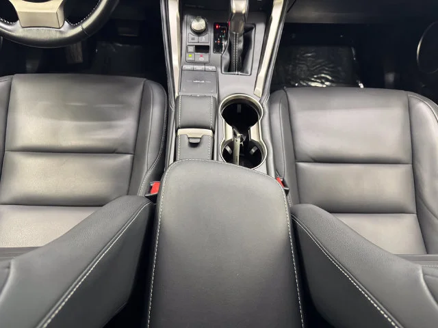 Used 2021 Eminent White Pearl Lexus 300 Base image 36