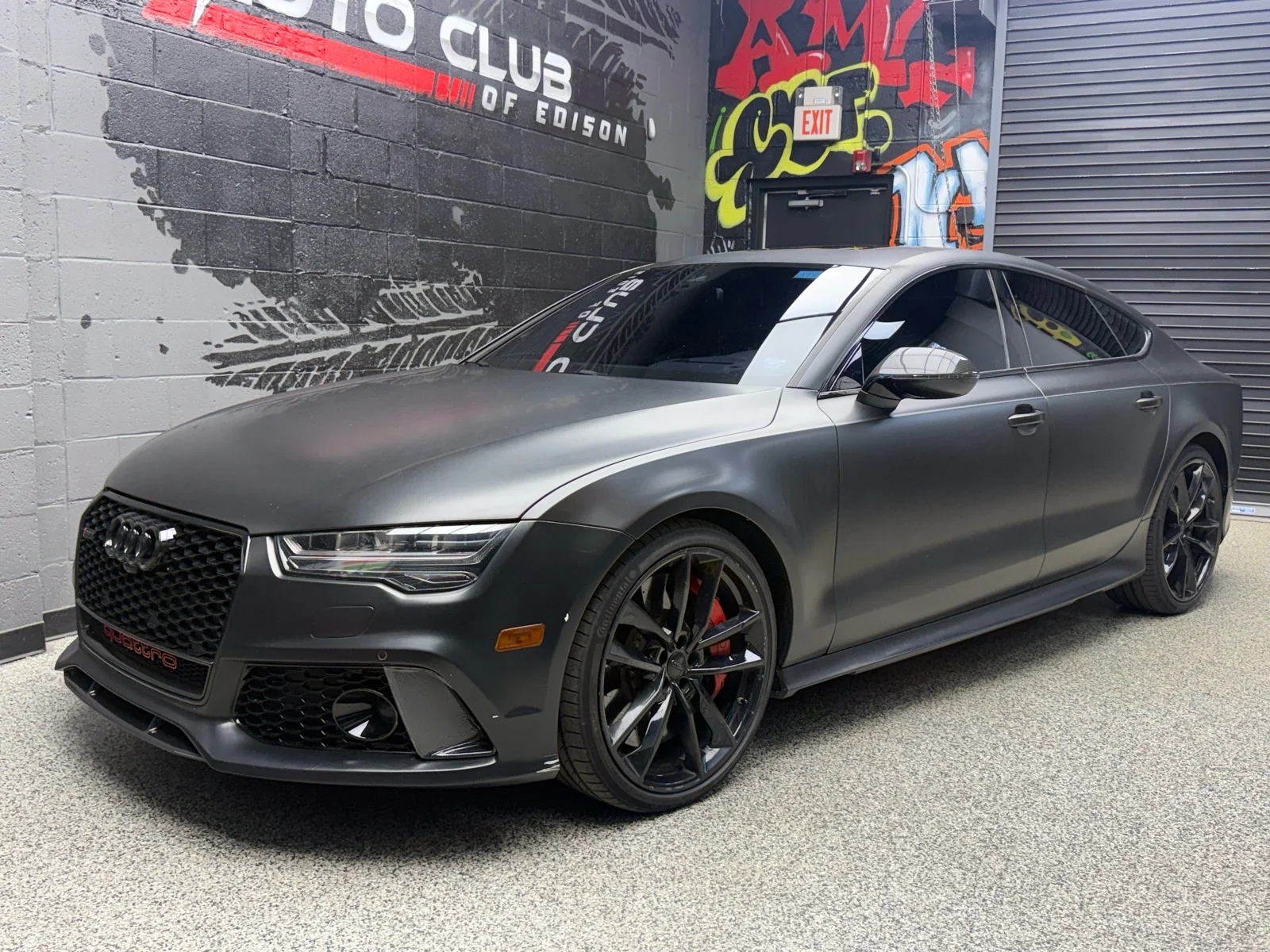 Used 2018 Black Audi 4.0T quattro performance image 3