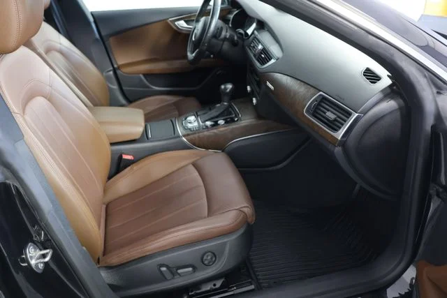 Used 2015 Black Audi 3.0T Prestige image 23