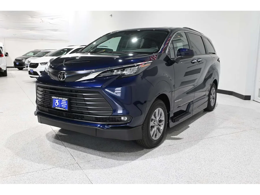 New 2026 BLUE Toyota XLE+ AWD Mobility Handicap Van image 10