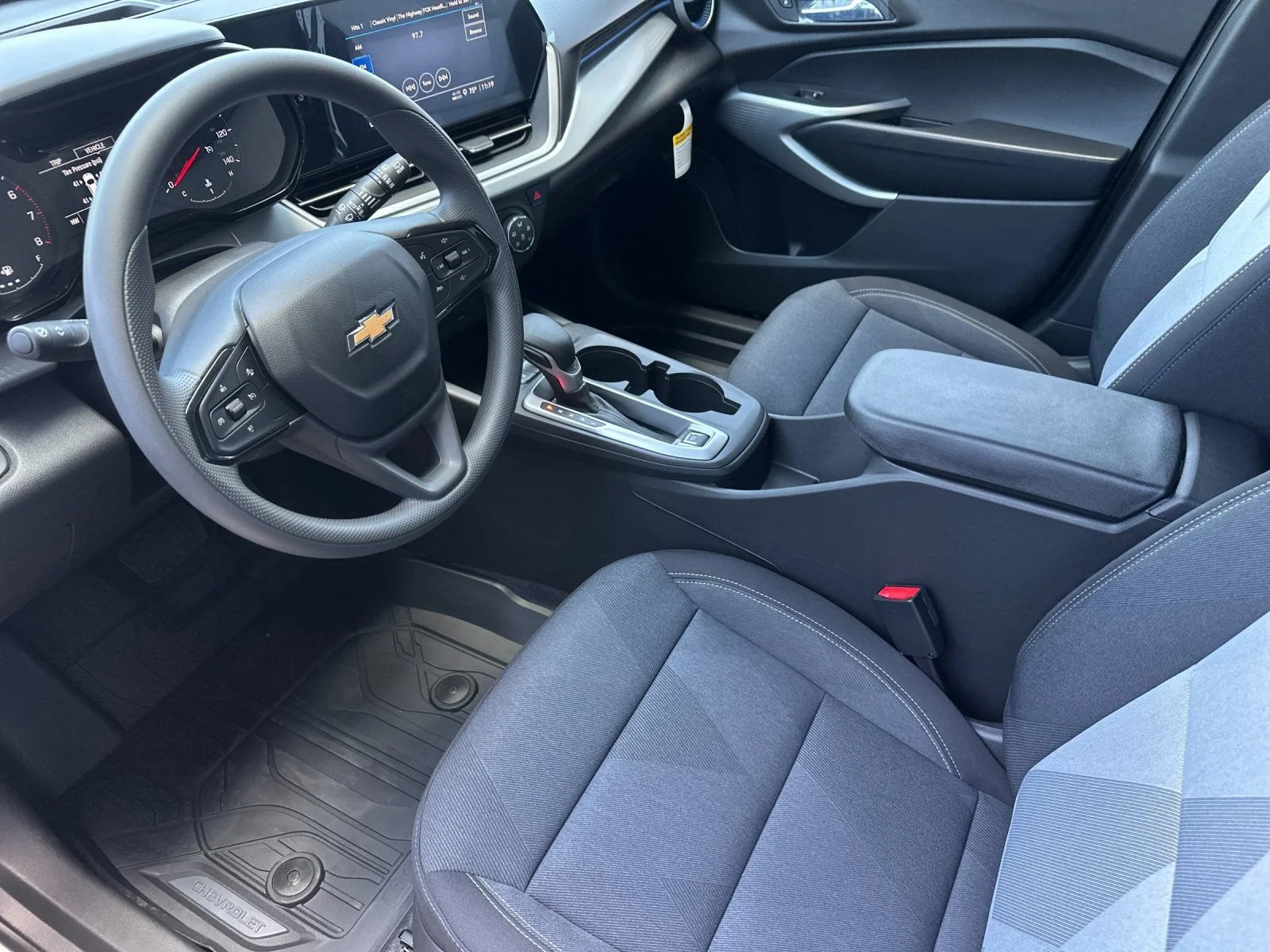 2026 Chevrolet Trax LS - Photo 10