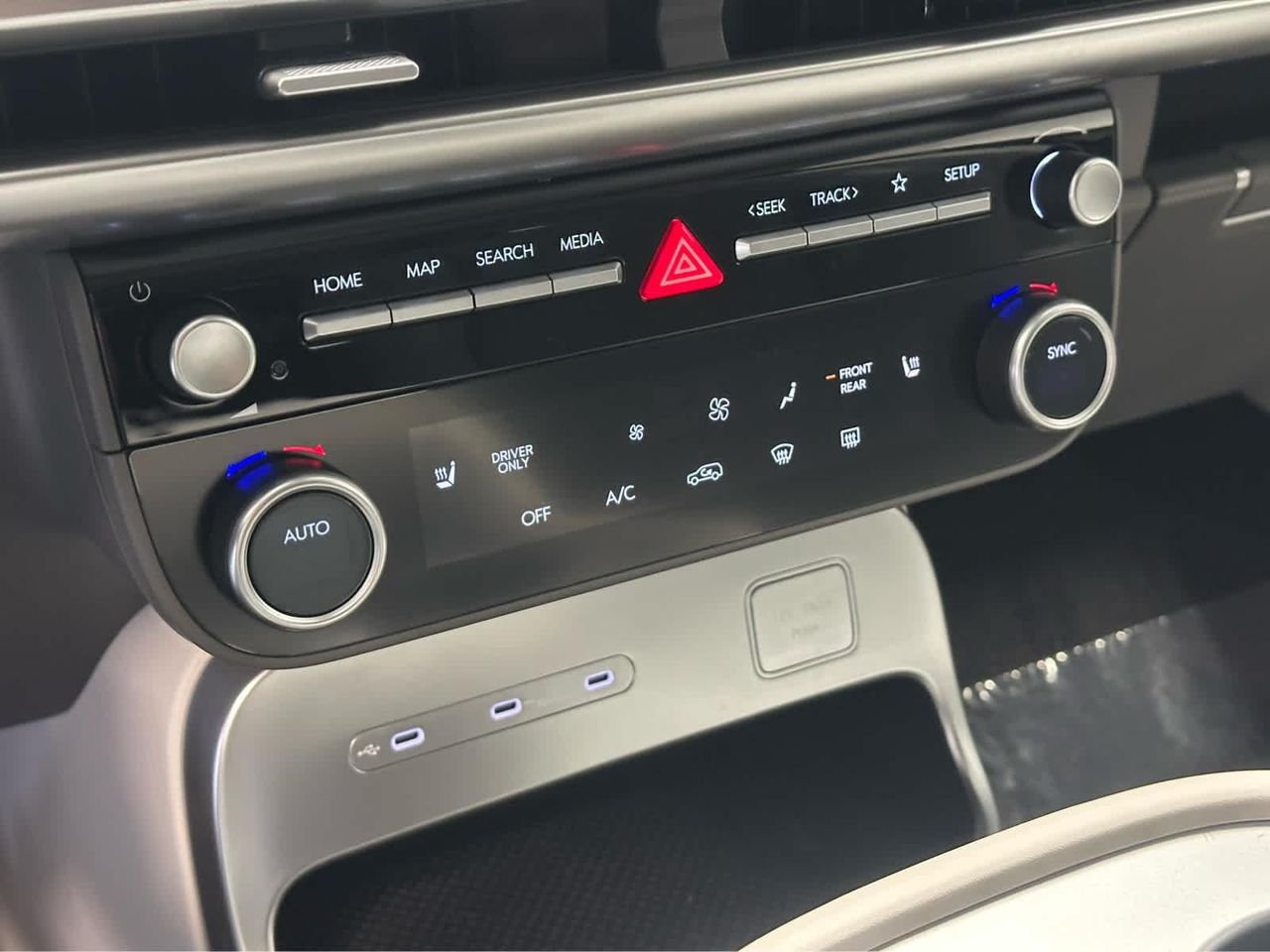 2026 Hyundai IONIQ 9 S - Photo 22