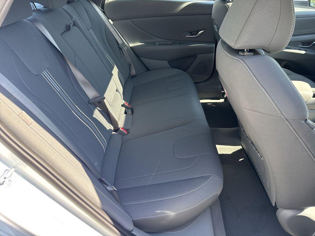 New 2026 White Hyundai SEL Sport Premium image 15