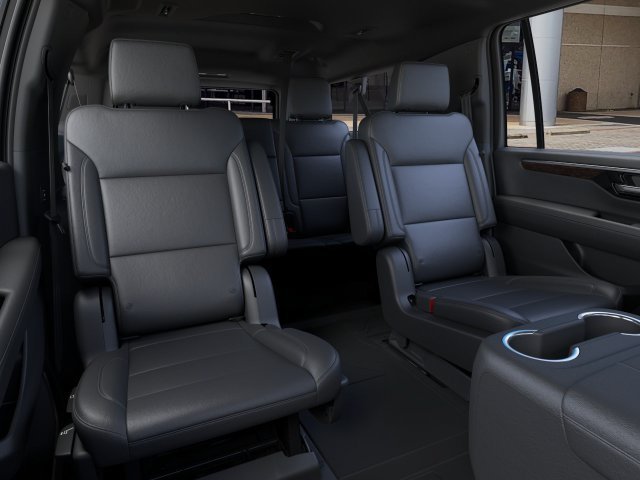 2027 Chevrolet Suburban Z71 - Photo 17