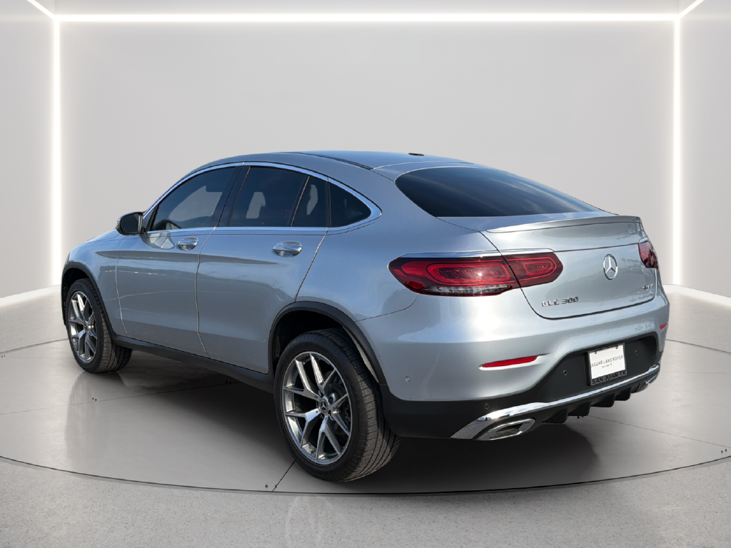Used 2023  Mercedes-Benz GLC 300 Coupe image 15
