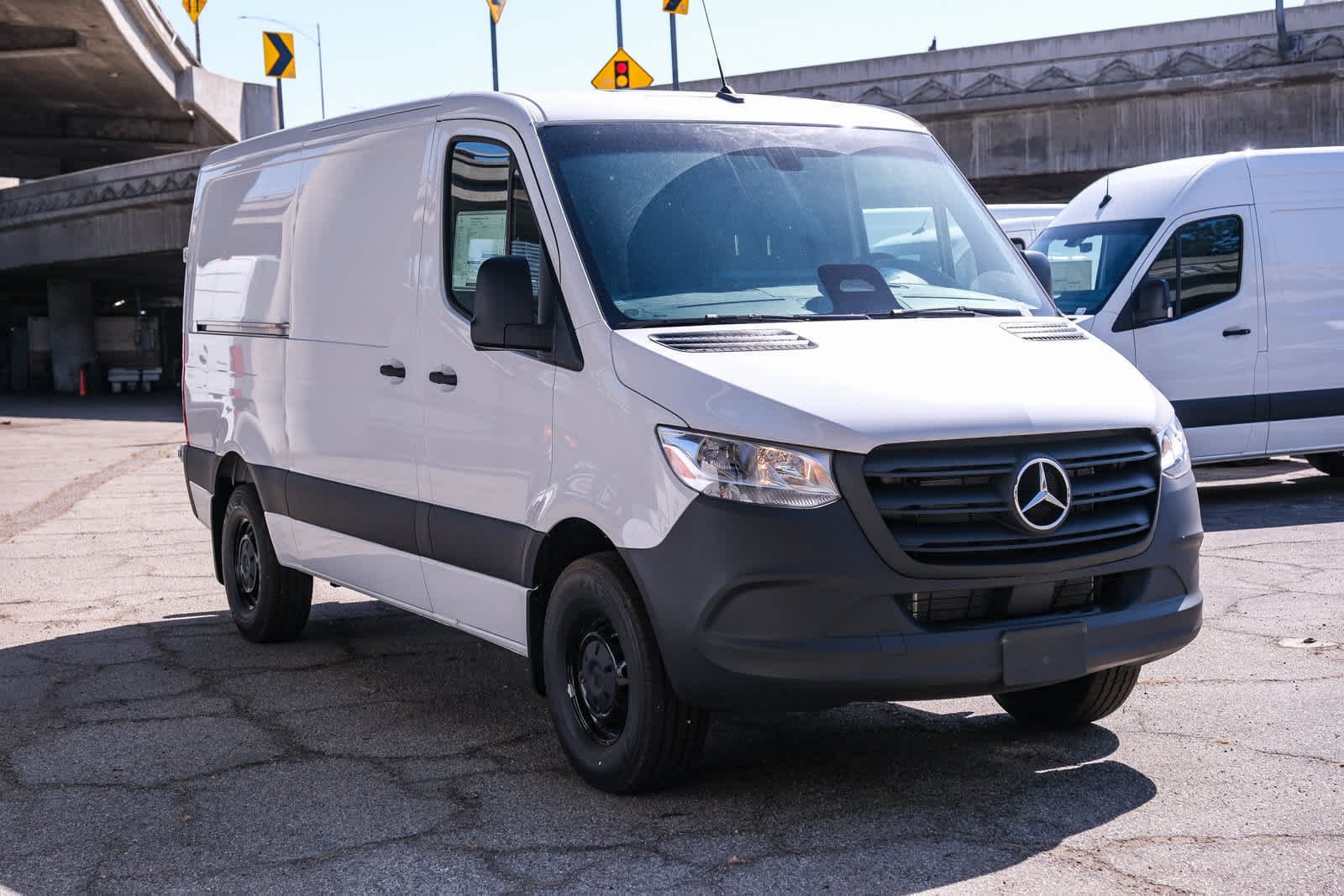 New 2026 Arctic+White Mercedes-Benz Cargo 144 WB  RWD 2.0L 4-Cylinder image 3
