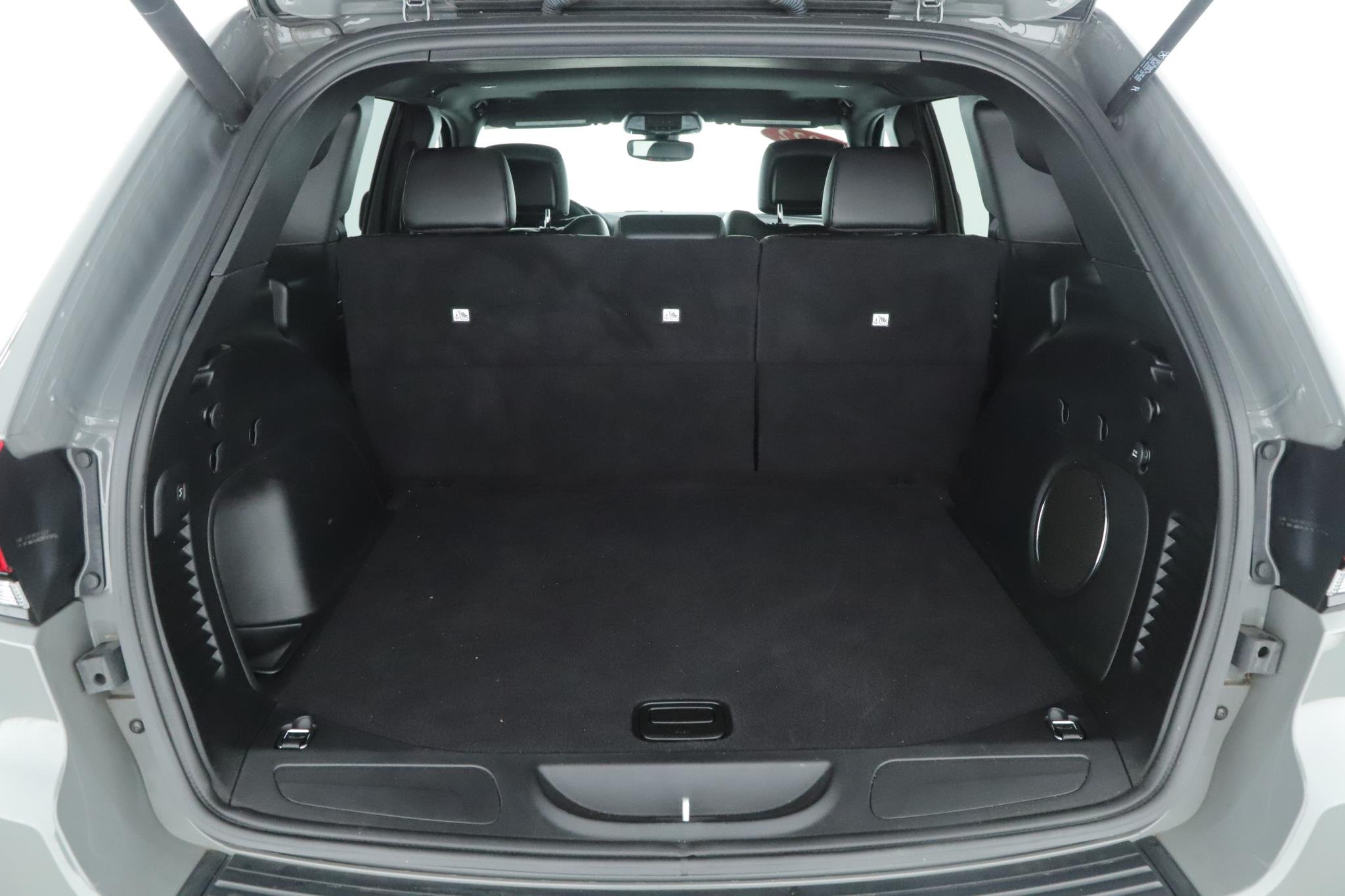 Used 2022 Sting-Gray Clearcoat Jeep Laredo X 4x4 image 18