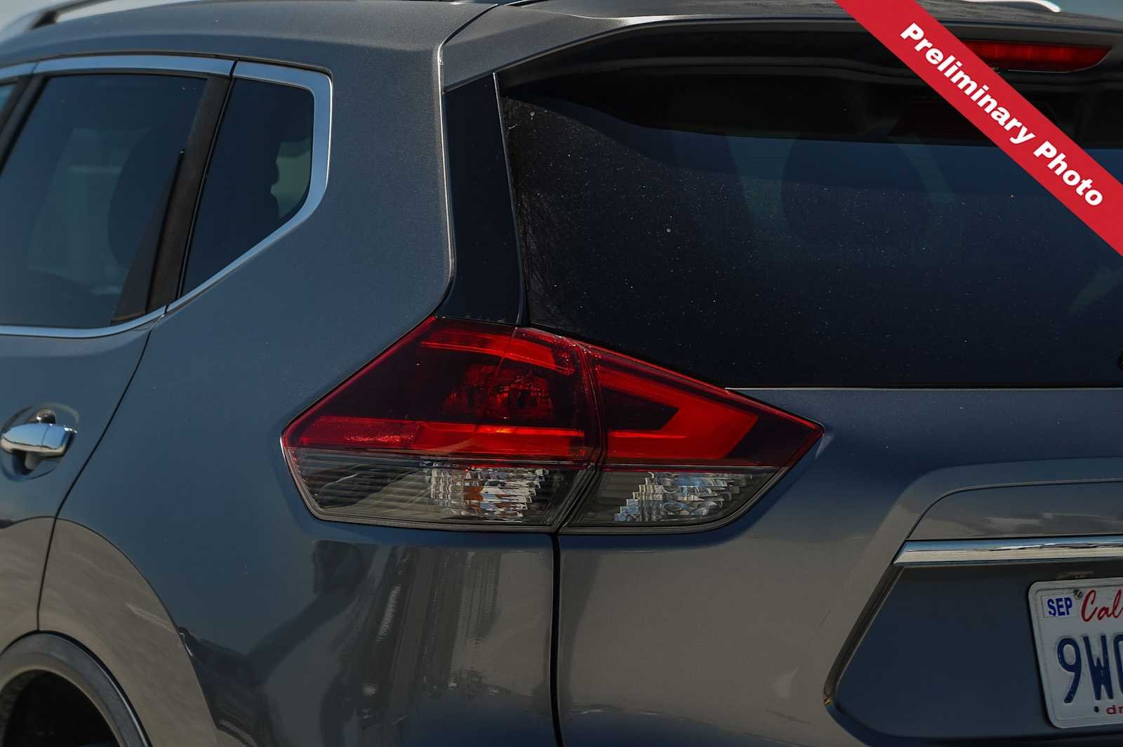 Used 2018 Gun Metallic Nissan SV image 9