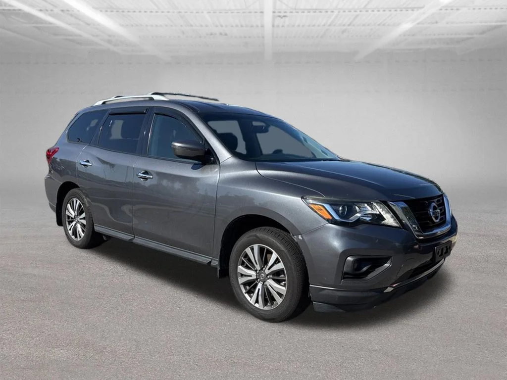 Used 2017 Gray Nissan SV image 2