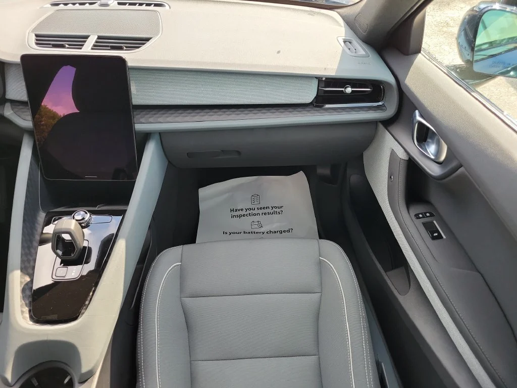 Used 2024 Blue Polestar Long Range Dual Motor image 17