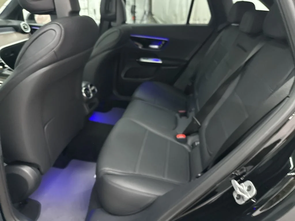 Used 2026 Black Mercedes-Benz GLC 300 image 21