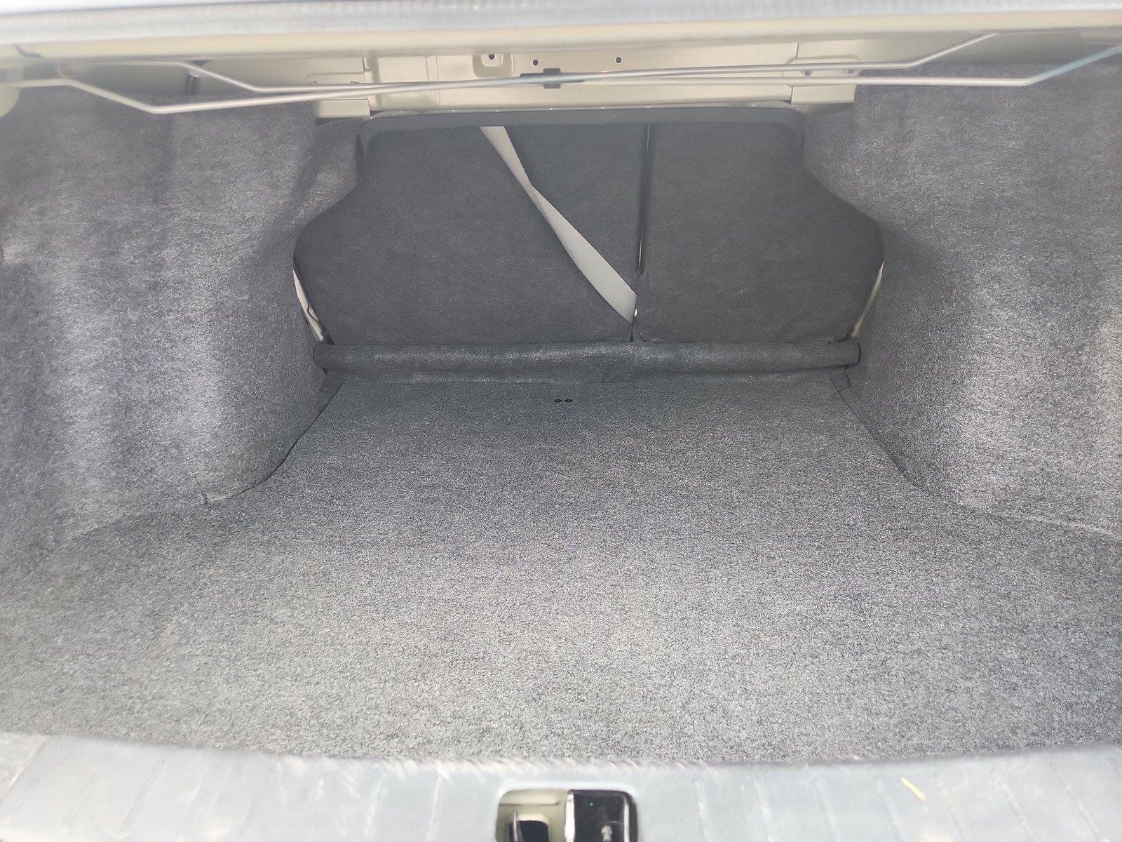 2014 Nissan Versa Sedan SV - Photo 27
