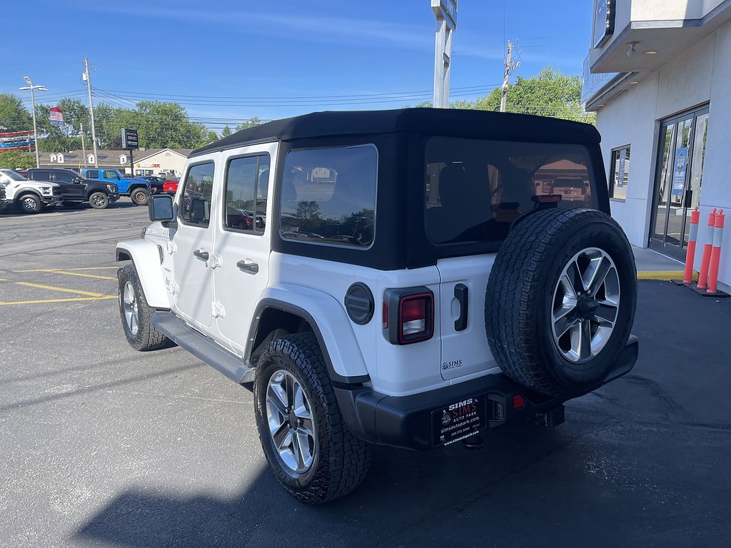 2022 Jeep Wrangler Unlimited Sahara - Photo 11