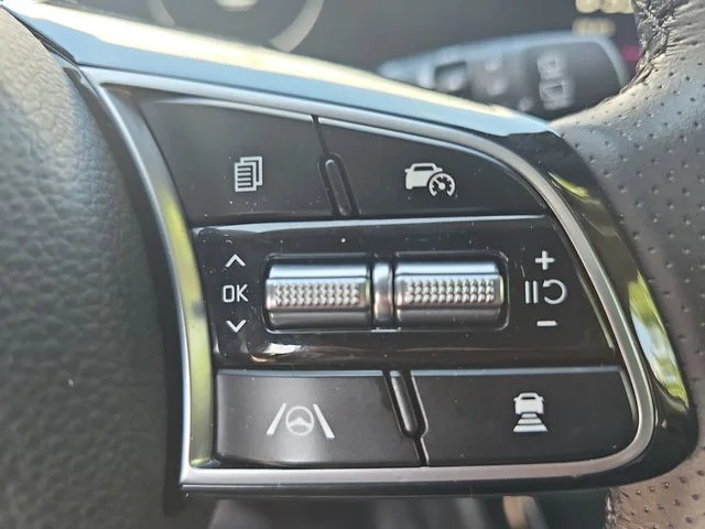 Used 2024 Black Kia SX image 18