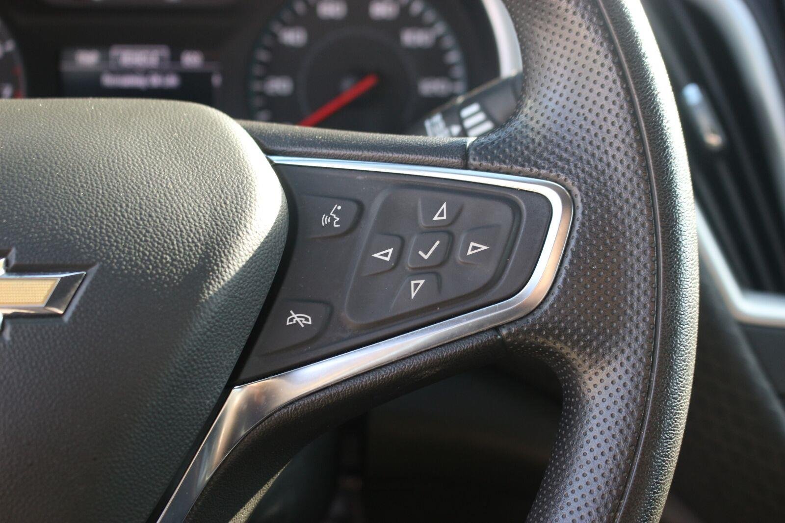 Used 2024 Mineral Gray Metallic Chevrolet 1LT image 18