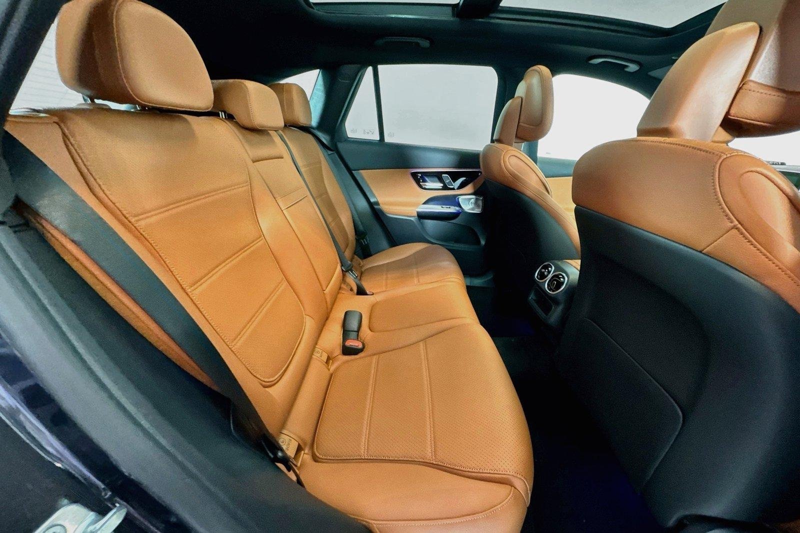 New 2026 Graphite Grey Metallic Mercedes-Benz GLC 300 image 25
