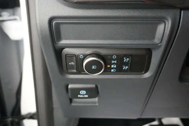 New 2026 Oxford White Ford STX® image 22