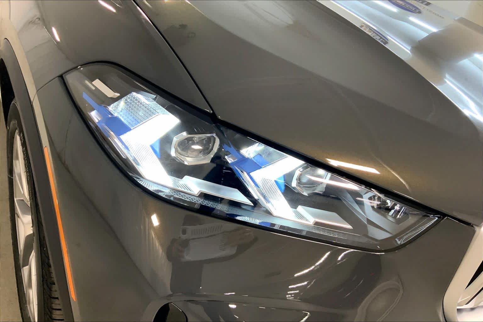 New 2026 Dravit Grey Metallic BMW xDrive50e image 13