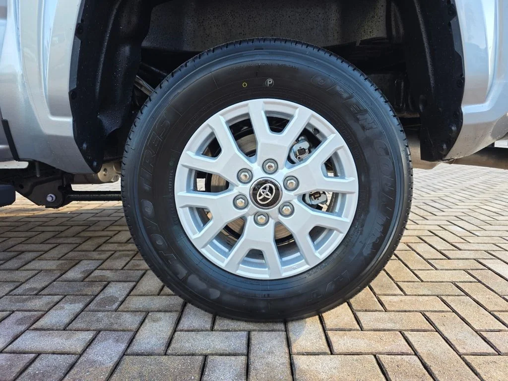 2026 Toyota Tacoma SR5 - Photo 19