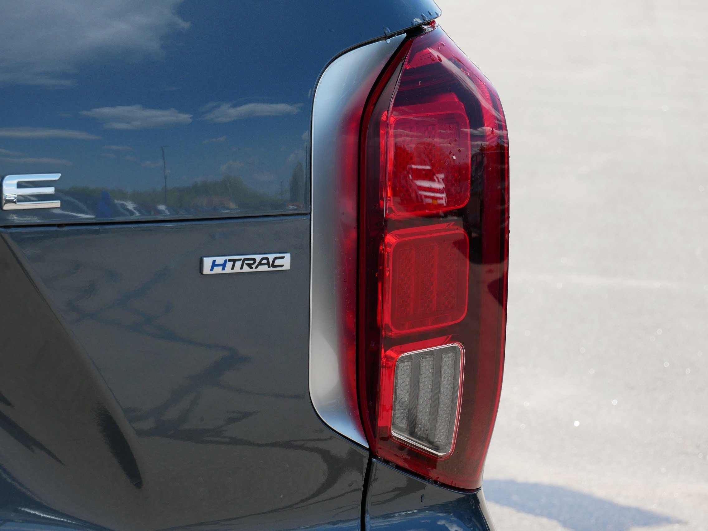 Certified Used 2023 Steel Graphite Hyundai Limited image 17