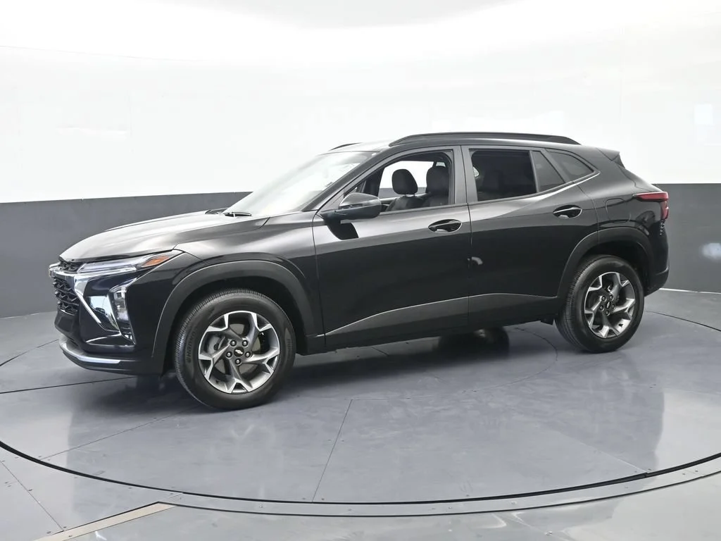 Used 2025 Mosaic Black Metallic Chevrolet LT image 2